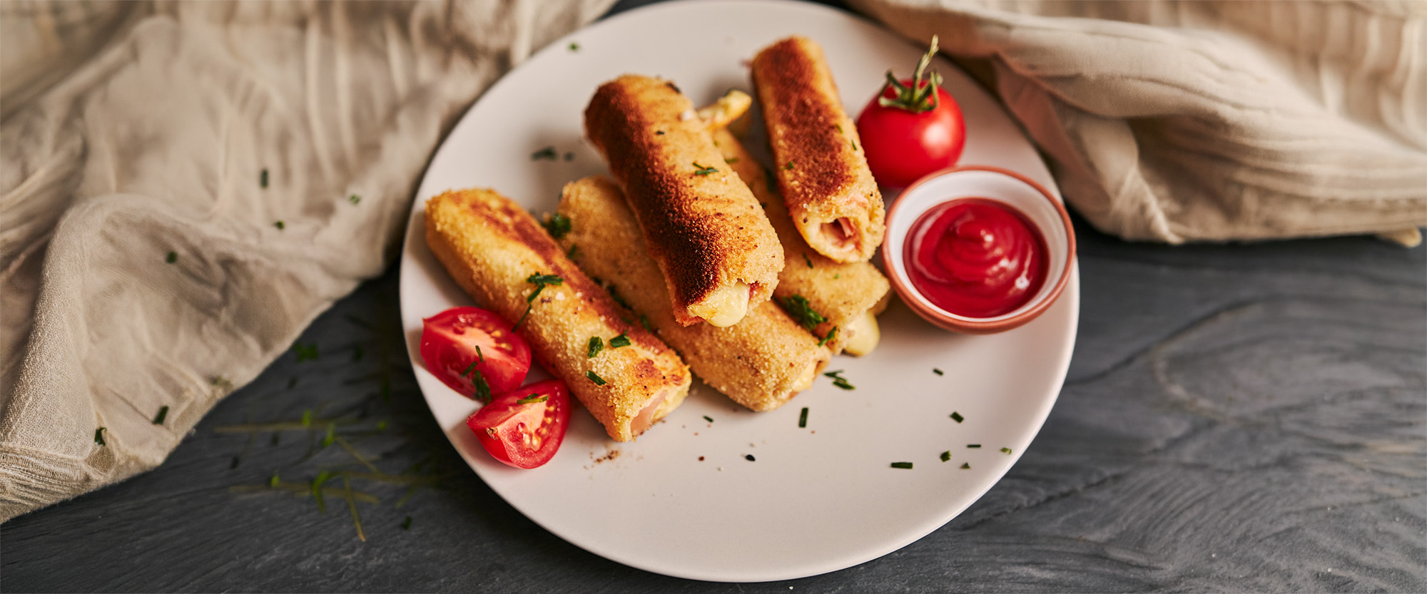 Herzhafte Mozzarella-Sticks